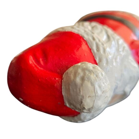 Festive Santa Claus Ceramic Red and White Christmas Decor Mistltoe - Picture 7 of 9